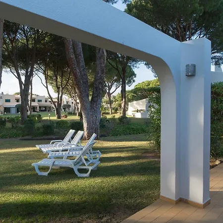 בית נופש Vilamouratenis Green By Sapvillas *