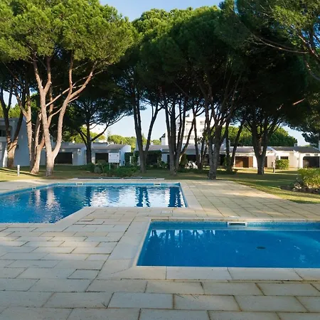 בית נופש Vilamouratenis Green By Sapvillas *